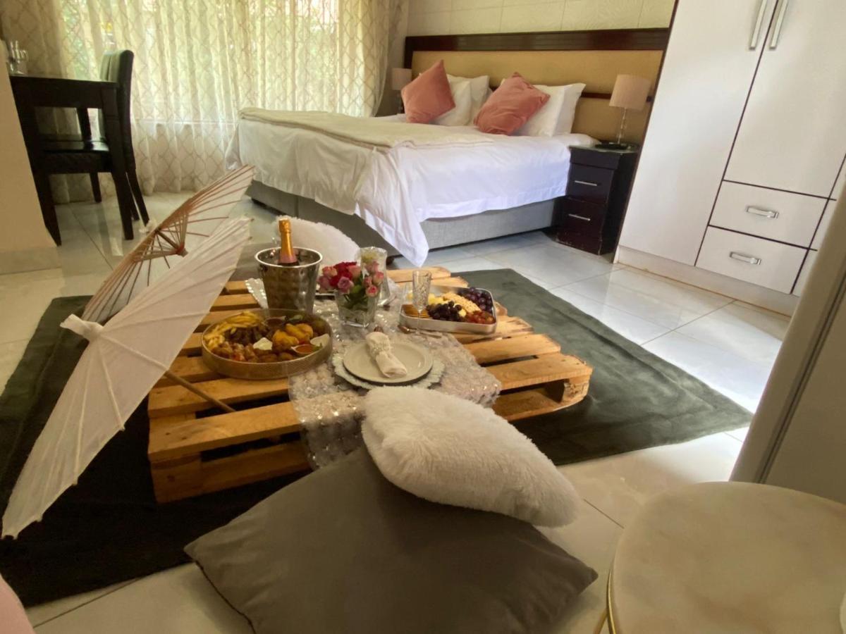 Riverton Manor 逊邱伦 外观 照片