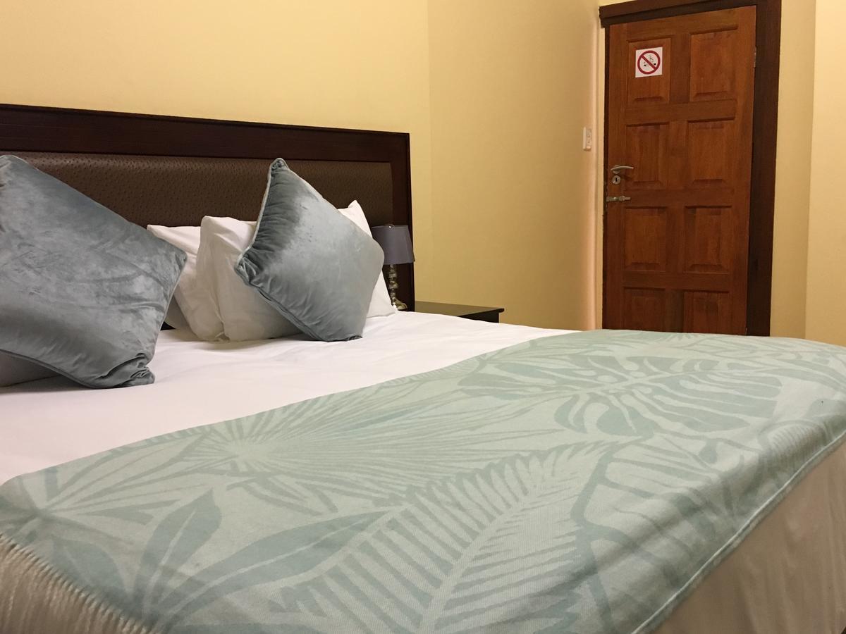 Riverton Manor 逊邱伦 外观 照片